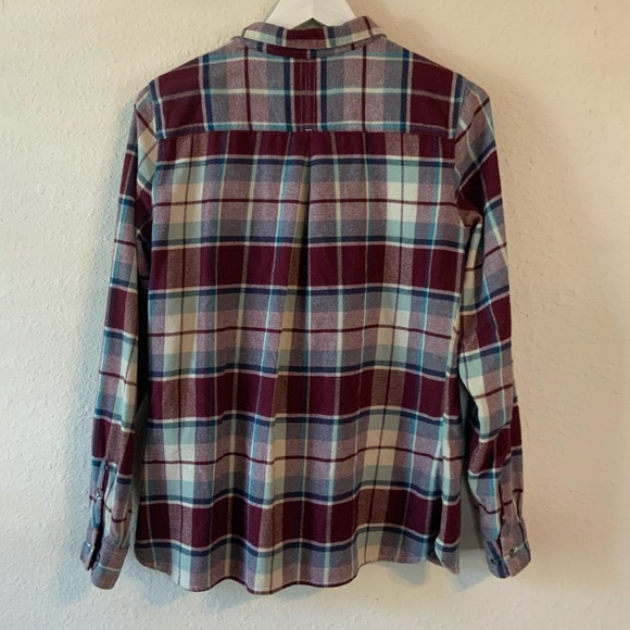 Woolrich cotton flannel button down size Large - Picture 2 of 5